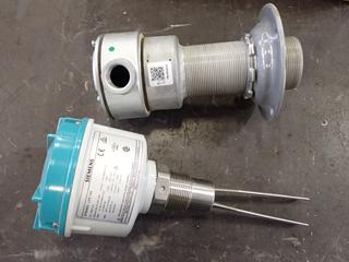 (1) Siemens LVS100 Vibrating Level Switch and (1) Siemens Zero-Speed Switch WM100