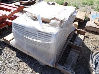 RV AC Unit c/w Ductless Ceiling Assembly.