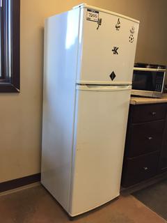 LG GR-282R Freshmaster Refrigerator.