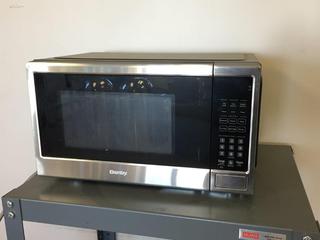 Danby  0.9 Cubic Foot 900W Microwave, Model DBMW00901M1.
