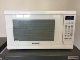 Panasonic 1.2 Cubic Feet 1200W Microwave, Model NN-ST652W.