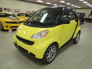 2008 Smart Fortwo 2-Door Coupe c/w 1.0L, A/T, Sunroof And LM-18 Tires. Showing 35,767kms. VIN WMEEJ31XX8K101628 **LOCATED IN HINTON, AB**