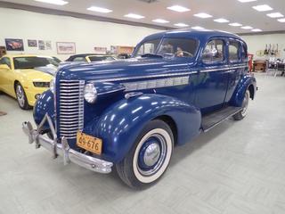 1938 Buick Special 40-C 4-Door Sedan c/w Dynoflash 8 Engine, Oil Cushioned Valve-IW-Head, 3-Spd manual And 6.50-16 Tires. Showing 52,247 Miles. VIN 844193512 