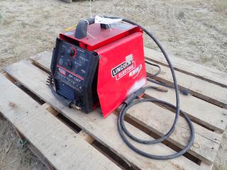 Lincoln Electric SP-135T 120V Single Phase MIG Welder *Note: Working Condition Unknown*