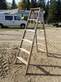 Sturdy 6ft Wood Step Ladder