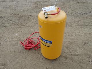 Powerfist 12-Gal 125PSI Portable Air Tank c/w Air Hose. PN 8031765