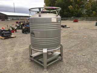 Black Forest/Thielmann 800L Stainless Steel Tank, Type 304 on a Skid.