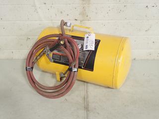 Performance Tool 11-Gal Portable Air Tank c/w Hose And Air Chuck