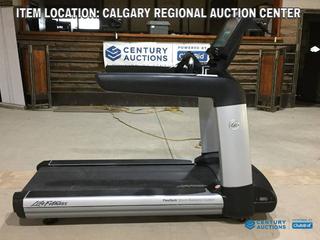 High River Location -  Life Fitness 95T Treadmill with FlexDeck Shock Absorption System, Programs and Fitness Monitoring, 0-15% Incline, 0.5-14mph, 120V, 20 Amp Plug, S/N AST176064.  Tested and Functioning