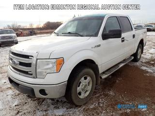 Fort Saskatchewan Location - 2014 Ford F-150 XLT Crew Cab 4x4 Pickup c/w 5.0L V8, A/T, And LT245/75R17 Tires. Showing 264,999kms. VIN 1FTFW1EF6EFA95857 *Note: Some Rust On Fenders And Body, Right Side Mirror Broken* *PL#125*
