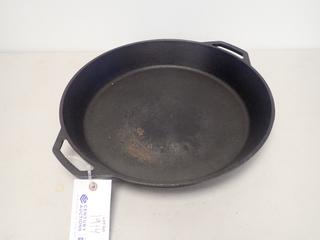 Lodge 1896 17 In. Cast Iron Pan **Note: Buyer Responsible For Load Out, Located Offsite @ 493 Sioux Road,  Sherwood Park, AB, For More Details Contact 780-944-9144**