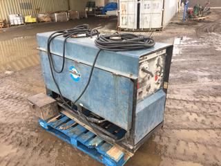 Miller Big 20 Welder, Showing 4573 Hours, Starts & Runs (HIGH RIVER YARD)