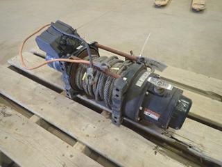 12VDC 16,500lb HD Winch w/ 1/2in Cable *Note: Working Condition Unknown* (FORT SASKATCHEWAN YARD)