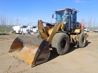 2014 Caterpillar 938K Wheel Loader c/w Model C7.1 Diesel Engine, 4-Spd, AC/Heater, Hydraulic Q/C, Ride Control, CAT 9ft Bucket And 20.5R25 Tires. Showing 31,360hrs, 202,289kms. PIN CAT0938KHXXT00581