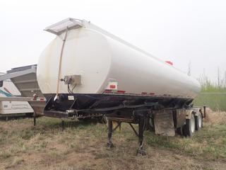 1980 Butler T/A 26ft 5,750 Gal Water Tank Trailer c/w 51,000lb GVWR, 18,000lb GAWR, Hutchinson Industries 2 Comp't w/2875-Gal Tanks And 11R22.5 Tires. VIN 2313B65