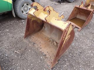 CAT 42in Excavator Bucket. SN 203531-1 **THIS ITEM IS LOCATED @ 1 SUNSET BOULEVARD**