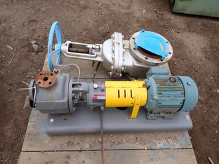 Flowserve MK3 Self Priming Pump And Shut Off Valve. SN 0108-3252 **THIS ITEM IS LOCATED @ 1 SUNSET BOULEVARD**