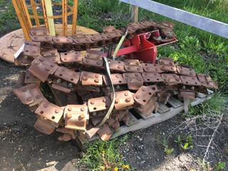 Digging Chain for Ditch Witch, Approximately 10-15ft of Chain (HIGH RIVER YARD)