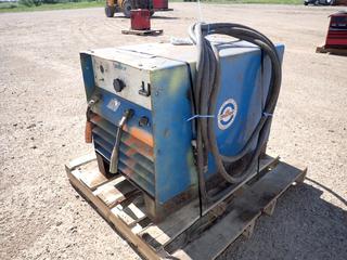 Miller SRH-333 230/460/575V 3-Phase DC Arc Welder. SN C069786 *Note: Working Condition Unknown* (FORT SASKATCHEWAN YARD)