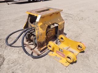 Magnum Vibratory Plate Compactor c/w Teran Attachments CAT 320 Excavator Attachment Coupler. SN 2554 (FORT SASKATCHEWAN YARD)