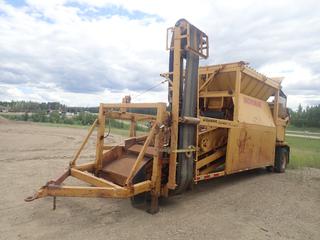 1995 Juniper Model 32-30-4-8-2-31 S/A Screener/Conveyor System c/w Isuzu Diesel Engine, Pintle Hitch And 11R22.5 Tires. Showing 5812hrs. SN JBH243031 (LOCATED IN EDSON)