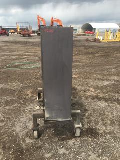 Hydraulic Fuel Tank on Rolling Cart, Missing Cap, 26in x 1ft x 3ft 8in  (HIGH RIVER YARD)