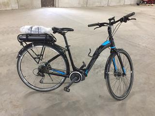 E-Bike Model Davinci c/w Charger and Shimano Steps Battery, Showing 2824kms  (HIGH RIVER YARD)