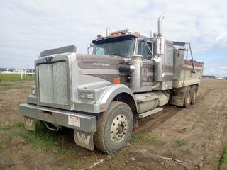 1991 Western Star 4964F T/A Sleeper Gravel Truck c/w CAT 3406B 424hp Diesel, Eaton Fuller 18-Spd, 36in Sleeper, 27,088kg GVWR, Doepker 15ft Aluminum Box, 254in WB And 11R24.5 Tires. Showing 9404hrs, 278,578kms. VIN 2WLPCCCH7MK929192 *Note: Frame Bent, Windshield Cracked, Mileage May Be Incorrect* (LOCATED IN EDSON)