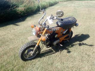 1971 Honda Trail 70 Motorbike c/w 4.00-10 Tires. Showing 2146 Miles. VIN CT70-285345 *Note: Running Condition Unknown*