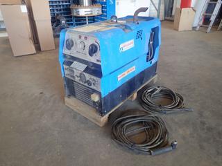 Air Liquide Wolfpac 270 460V 3-Phase AC/DC Welder/Generator c/w Honda GX620 Gas Engine And Cable. Showing 681hrs. 