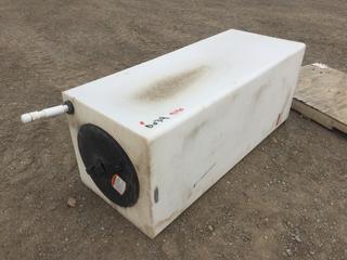 100 Gallon Poly Storage Tank PL#9140  (HIGH RIVER YARD)