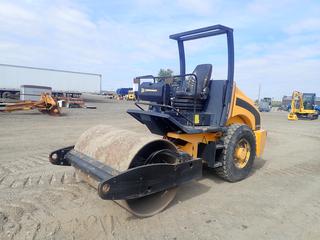 2006 JCB VM46D Vibromax 55in Smooth Drum Compactor c/w Cummins B3.3 Diesel Engine, 12.00R20 Tires, Showing 1712 Hrs, S/N JCB1800153.  (HIGH RIVER YARD)