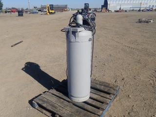 Campbell Hausfeld Power Pal Air Compressor with Tank, Model MT330004  (HIGH RIVER YARD)