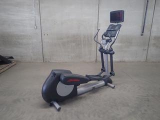 Life Fitness CLSX Elliptical CrossTrainer, S/N CXX140068  (HIGH RIVER YARD)