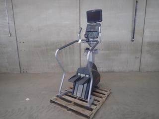 Life Fitness Model CLSS ISO-Track Climbing System. S/N LSS106748  (HIGH RIVER YARD)