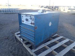 Miller Model SRH555 Arc Welder 3 230/460/575V, 100/50/40A, 3-Phase , S/N CE8046 (HIGH RIVER YARD)