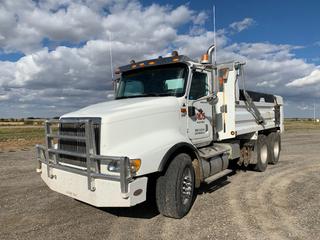 2007 International 9200I T/A Gravel Truck c/w C13 Cat Engine, 18 Speed, 2017 Cancade 15ft AR 450 Heavy Duty Box with 1/4in Floor and Hydraulic High Lift Tailgate, Pintle Hitch, Electric Tarp, 24,131kg GVWR, 5987kg GAWR Front, 9071kg GAWR Rear, 11R24.5 Rear and 385/65R22.5 Front Tires, CVIP 04/2025, Showing 15,713 Hrs and 510,775 Kms, VIN 2HSCESBR07C378867.  (HIGH RIVER YARD)