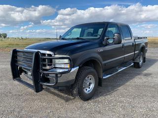 2002 Ford F350 XL 4x4 Crew Cab Pick Up c/w 7.4L Diesel, Auto, AC, Brush Bar, Cross Bed Tool Box, Gooseneck Ball Hitch, 265/70R16 Tires, Showing 539,501kms, VIN 1FTSW31F72EA12938 (HIGH RIVER YARD)