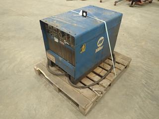 Miller Deltaweld 451 230/460/575V 3-Phase CV/DC Arc Welding Power Source w/ 70/35/28 Amp And 23kW. SN KE700681 (FORT SASKATCHEWAN YARD)