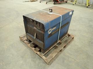 Miller Deltaweld 651 230/460/575V 3-Phase CV/DC Arc Welding Power Source w/ 118/59/47Amp And 37kW. SN KD390178 (FORT SASKATCHEWAN YARD)