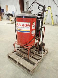 Aaladin Cleaning Systems 115/230V NG/LPG Hot Water Pressure Washer w/ Hose And Wand (FORT SASKATCHEWAN YARD)