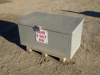 4ft X 2ft X 2ft Checkerplate Sand/Salt Bin