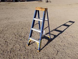 Featherlite 4ft Step ladder