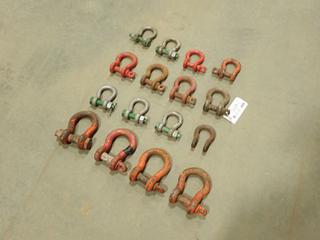 Qty Of 3/4, 7/8 And 1 1/8 Shackles