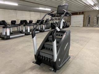 Life Fitness 95P PowerMill Climber, 100-240V, 50/60Hz, 3A, S/N PMH107814  (HIGH RIVER YARD)