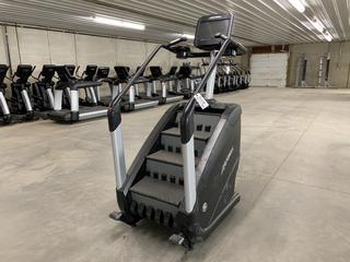 Life Fitness 95P PowerMill Climber, 100-240V, 50/60Hz, 3A, S/N PMD106845  (HIGH RIVER YARD)