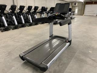 Life Fitness 95T Treadmill with FlexDeck Shock Absorption System, Programs and Fitness Monitoring, 0-15% Incline, 0.5-14mph, 120V, 20 Amp Plug, S/N AST183563  (HIGH RIVER YARD)