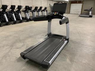 Life Fitness 95T Treadmill with FlexDeck Shock Absorption System, Programs and Fitness Monitoring, 0-15% Incline, 0.5-14mph, 120V, 20 Amp Plug, S/N AST175997  (HIGH RIVER YARD)