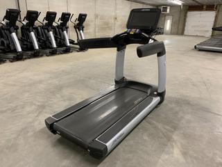 Life Fitness 95T Treadmill with FlexDeck Shock Absorption System, Programs and Fitness Monitoring, 0-15% Incline, 0.5-14mph, 120V, 20 Amp Plug, S/N AST172027  (HIGH RIVER YARD)