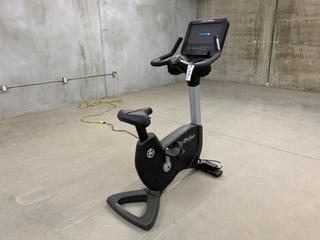 Life Fitness Model 95CS Life Cycle Inspire Upright Bike c/w KOPS Leg Position, Programmed Workouts & Touchscreen Display. S/N APU118511  (HIGH RIVER YARD)